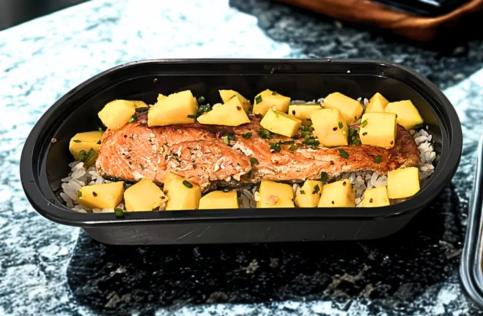 Salmón tropical con arroz y sésamo 1