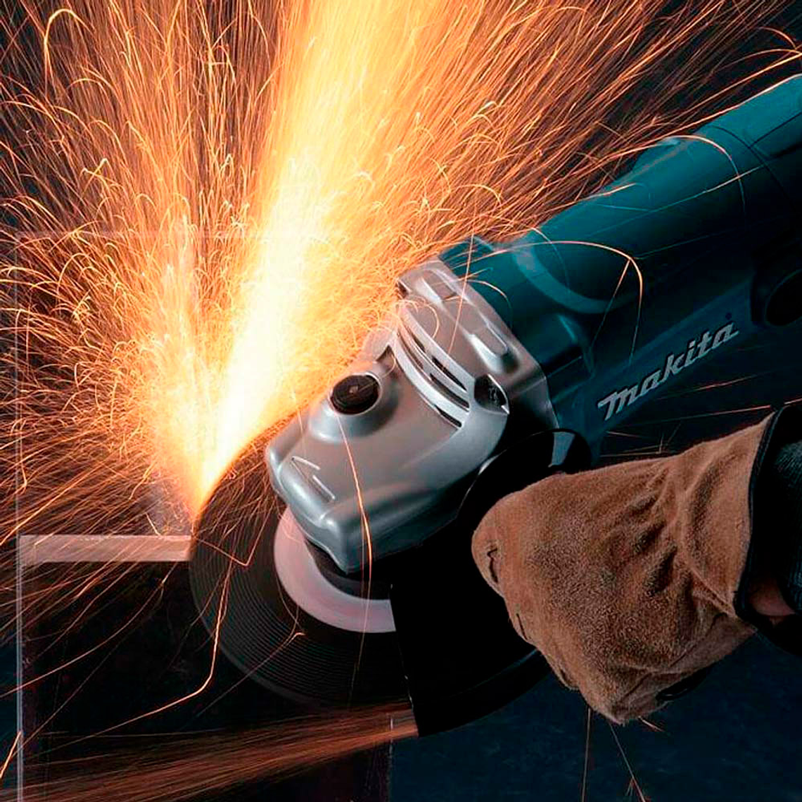 Esmeril Angular Makita Ga7050 7 (180 Mm) 2000w 3