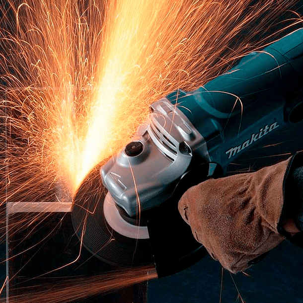 Esmeril Angular Makita Ga7050 7 (180 Mm) 2000w 3