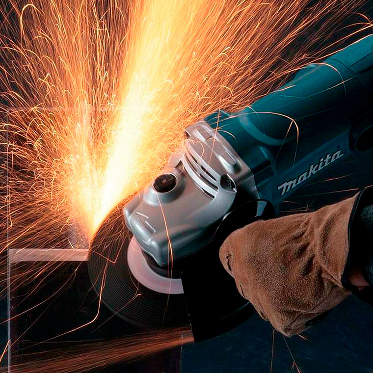 Esmeril Angular Makita Ga7050 7 (180 Mm) 2000w 3