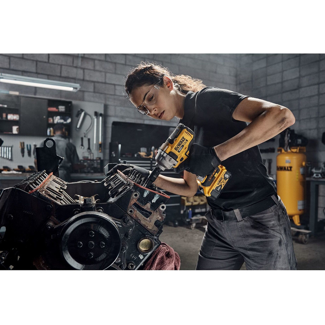 Llave De Impacto 1/2 (Sin Baterias) 20v Dewalt DCF892B 9