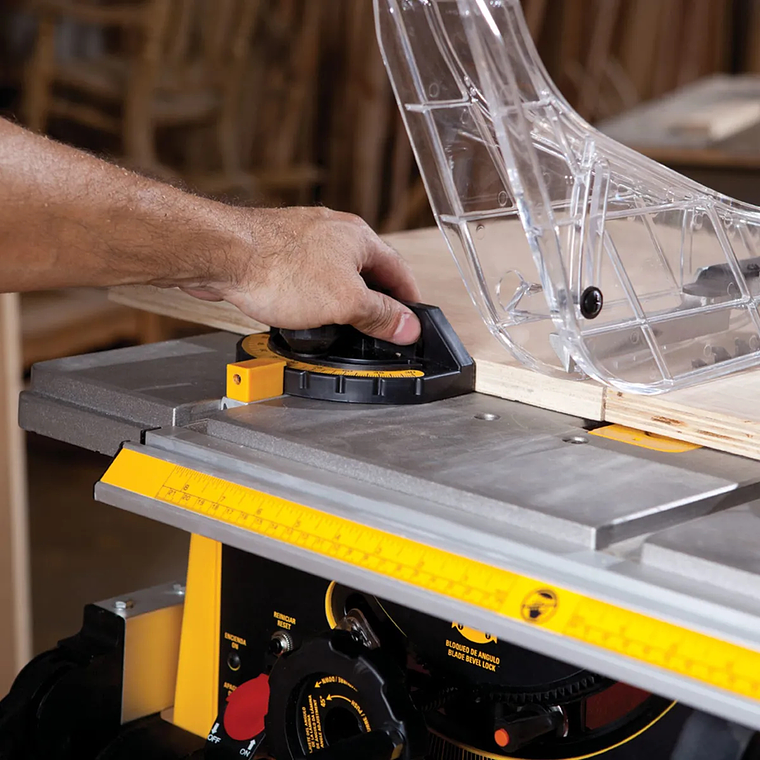 Sierra de Banco 10 Dewalt DWE7470 1800 W 9