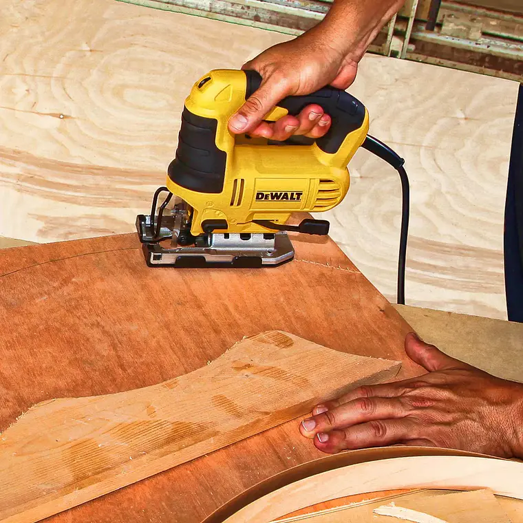 Sierra Caladora 650w Con Acción Orbital Dewalt Dw300-b2c 7