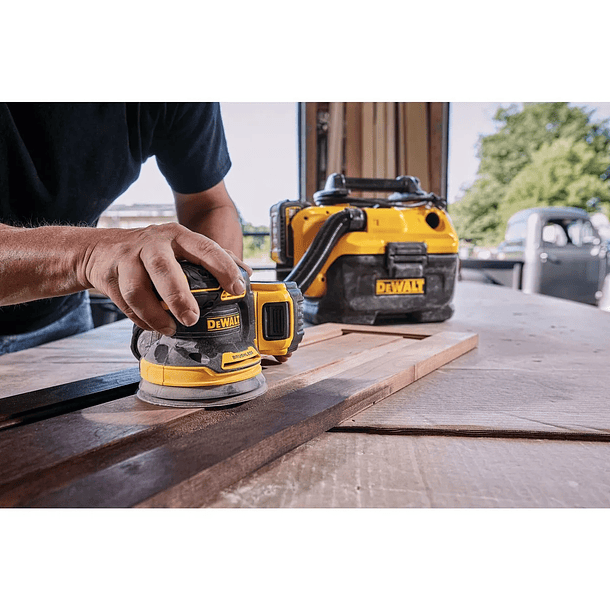 Lijadora Orbital Inalámb. 20v Xr Dewalt Dcw210b + 5 Lijas 5