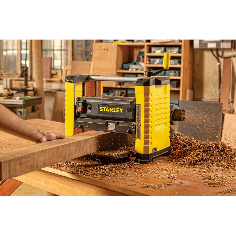 Cepillo De Banco 1800w 12,5 X 6 Hss Stanley Stp18-b2 6