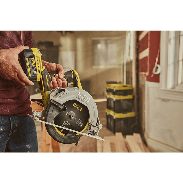 Sierra Circular 7-1/4 Inala. 20v Stanley Sbc550 Sin baterias 7