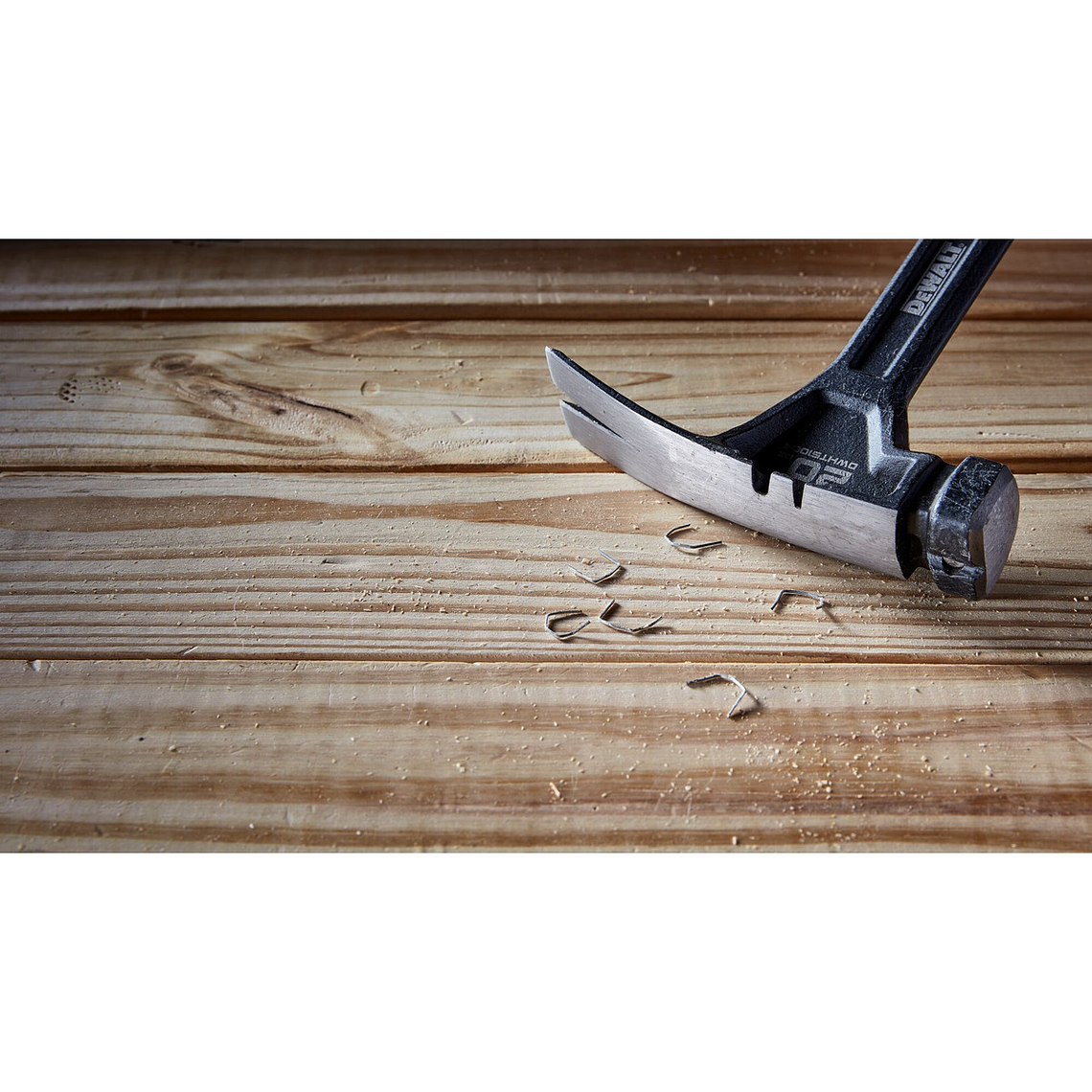 Martillo De Carpintero De 20 Onzas Dewalt Dwht51004 6
