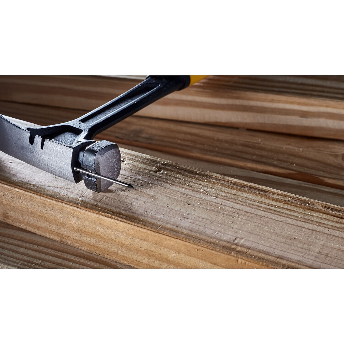 Martillo De Carpintero De 20 Onzas Dewalt Dwht51004 7