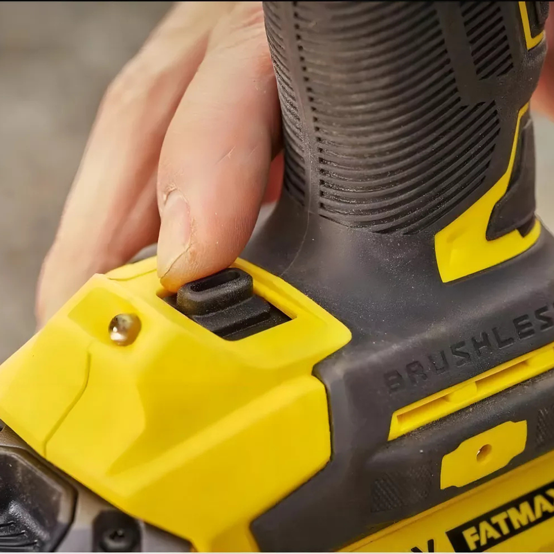 Kit Llave De Impacto 1/2 (13mm) 20v + 2 Baterías Stanley 6