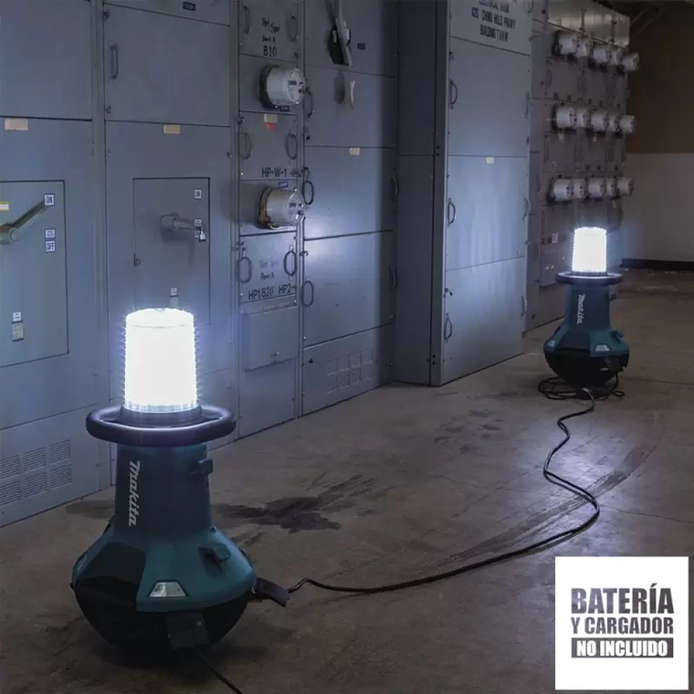 Luz L.E.D. Vertical Inalámbrica Makita LXT® 18V X2 DML810 8