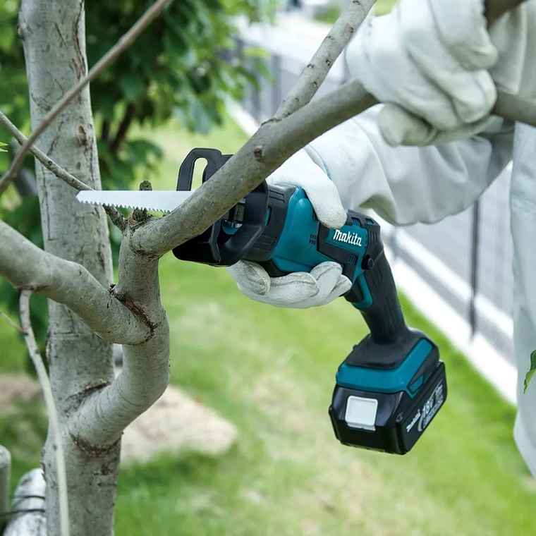 Sierra Sable Reciproca S/Bateria Makita 18v DJR183z 5