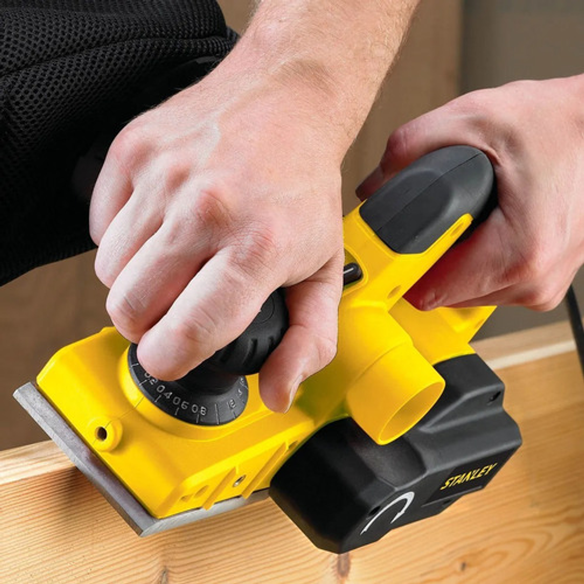 Fresadora 1200w + Cepillo Eléctrico Stanley Srr1200-stpp7502 7