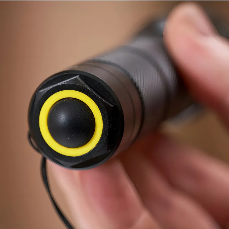 Linterna 120 Lúmenes Fatmax Stanley 1-95-152 5