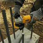 Esmeril Angular Inalámbrico 4-1/2 20v Dewalt Dcg408b-b2 6