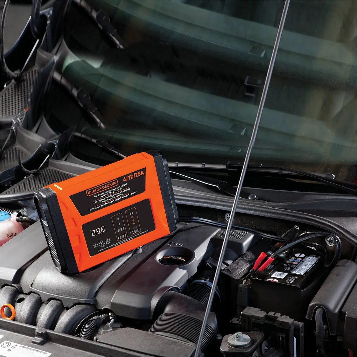 Cargador de Baterías 4/12 25Amp BLACK+DECKER BC25-B2C 4