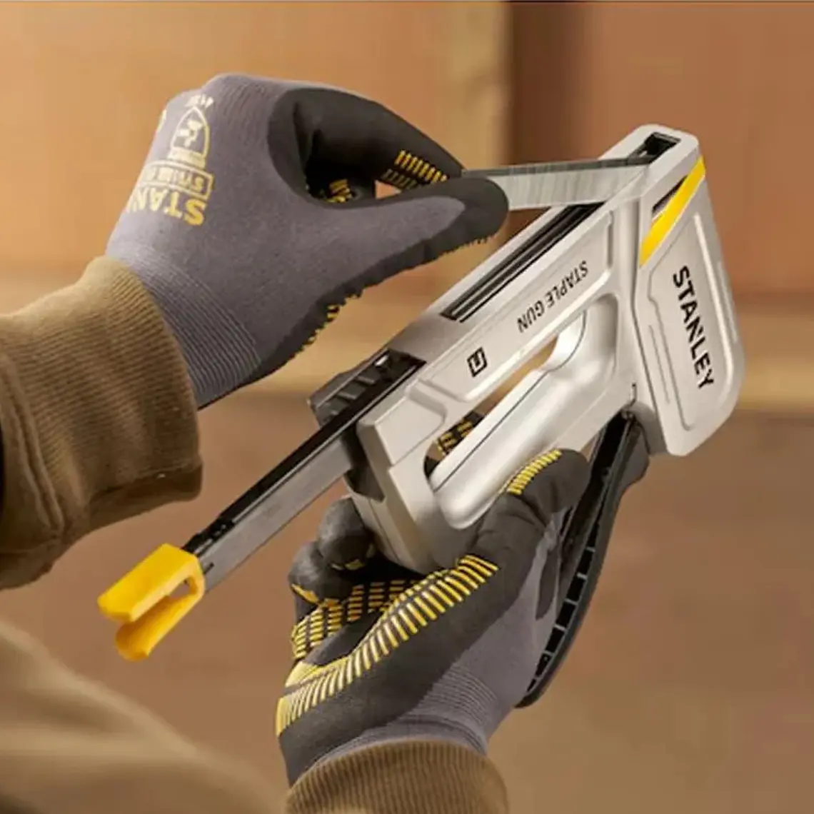 Corchetera / Engrapadora Pesado Aluminio Stanley Stht70150-0 5