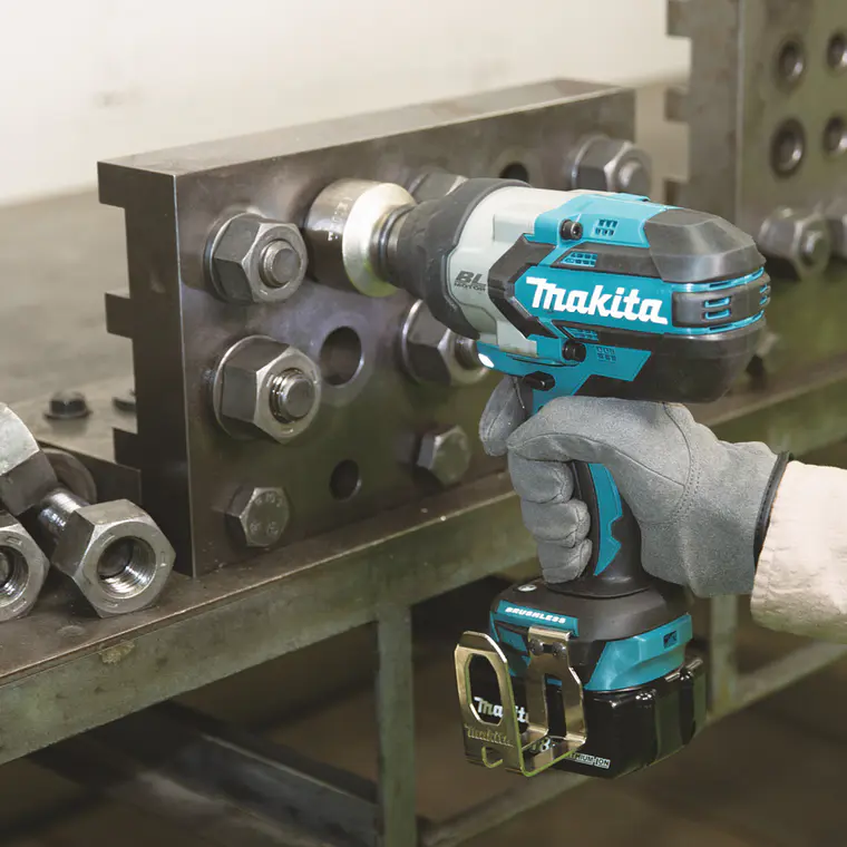 Kit Llave De Impacto Makita 18v 3/4