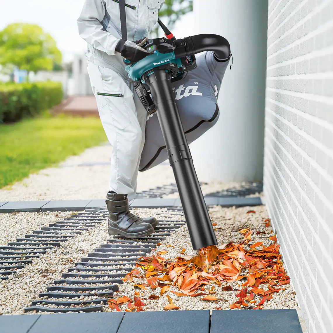 Soplador Makita 40V Max XGT UB003G 6