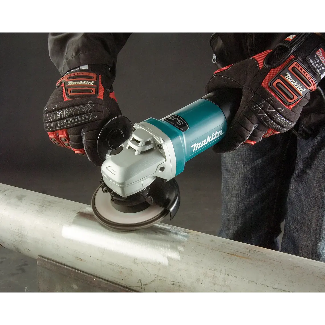 Esmeril Angular 1.100W SJS | Makita 9564P 3