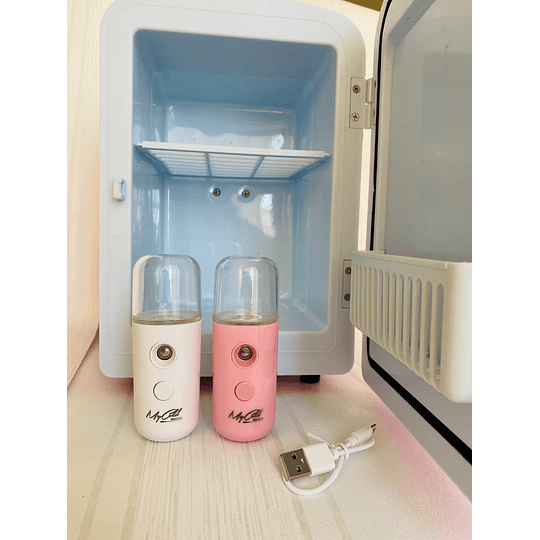  PACK Mini Nevera color Blanco + Humidificador Facial + 1 recarga agua hidratante 100 mL