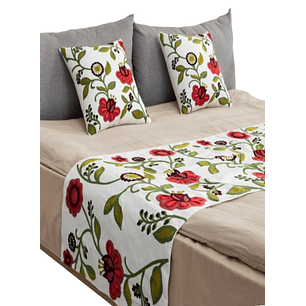 JUEGO DE PIECERA MAS FUNDAS BORDADAS