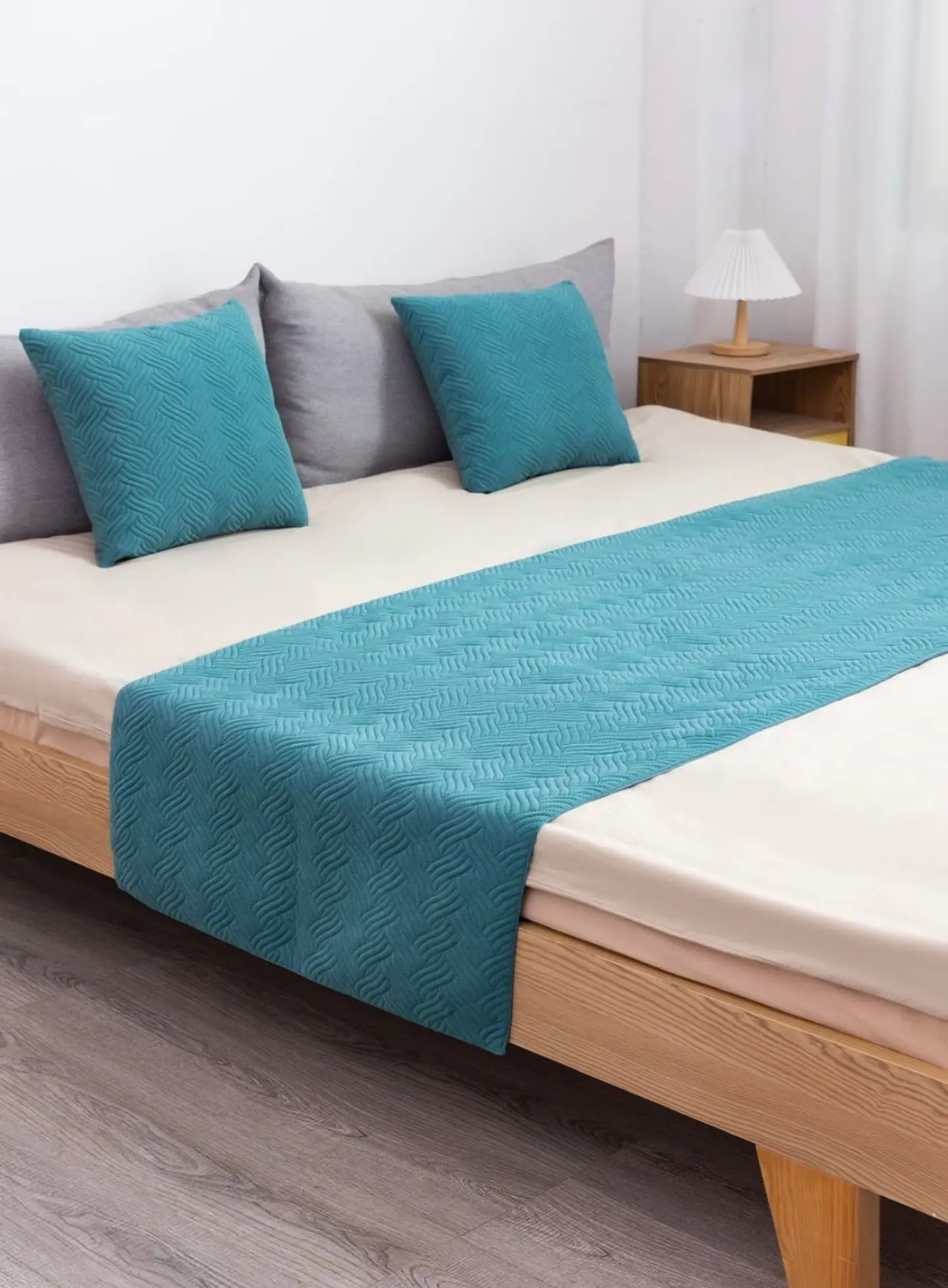 PIECERA ELEGANTE PLUSH SIN FUNDAS 3