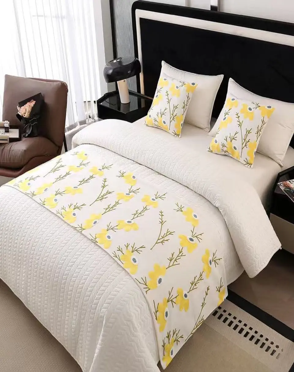 Piecera Bordada para Cama - Sin Fundas de Cojín D7 3