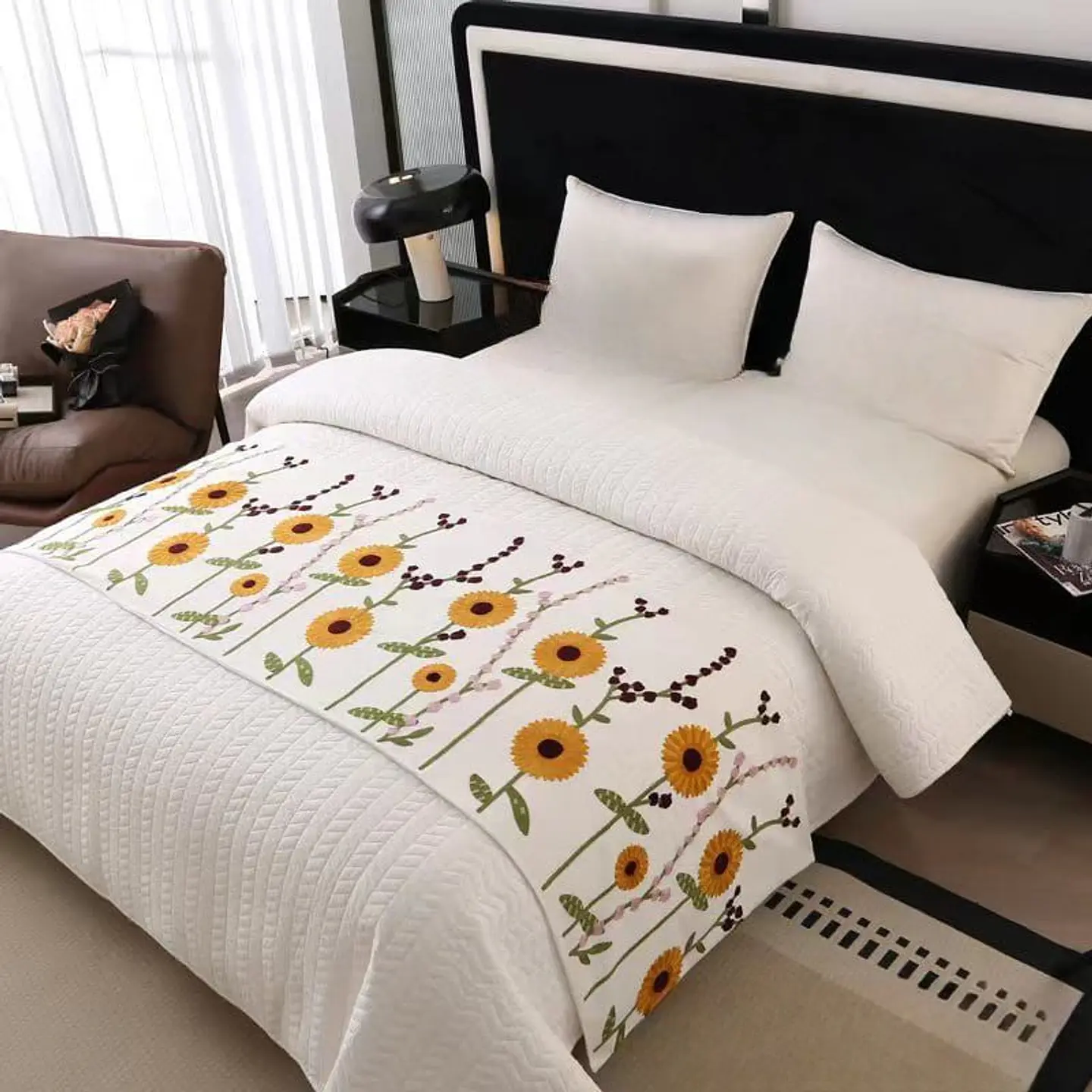 PIECERA DE CAMA BORDADA DECORATIVA 60X200 CM 1