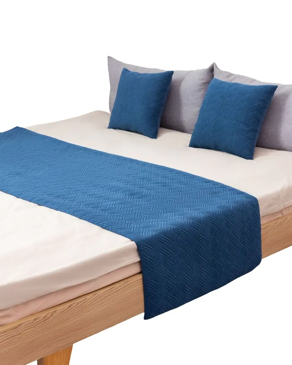 JUEGO DE PIECERA DE CAMA CON 2 FUNDAS MODELO PLUSH AZUL 2
