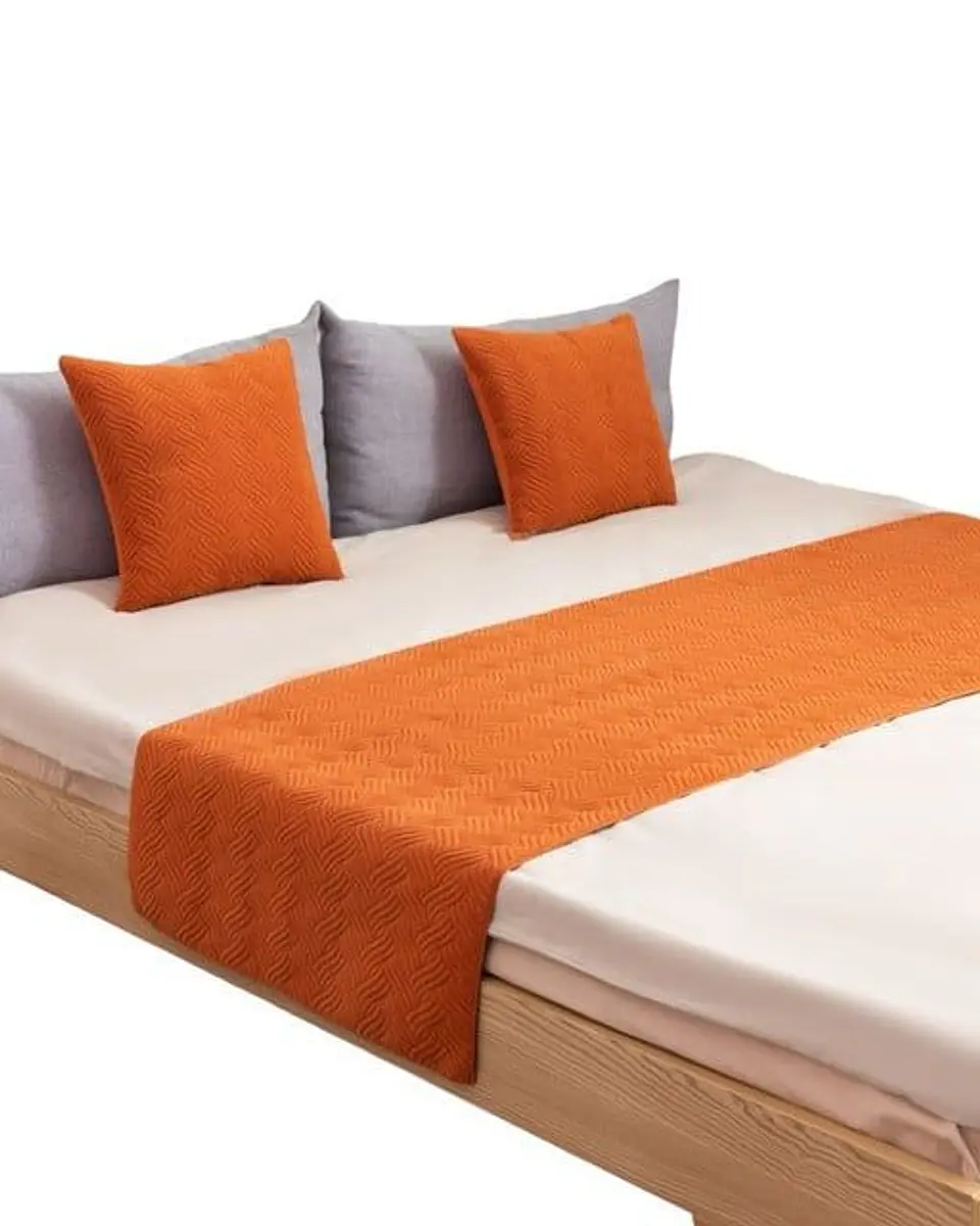 JUEGO DE PIECERA DE CAMA CON 2 FUNDAS MODELO PLUSH NARANJA 3