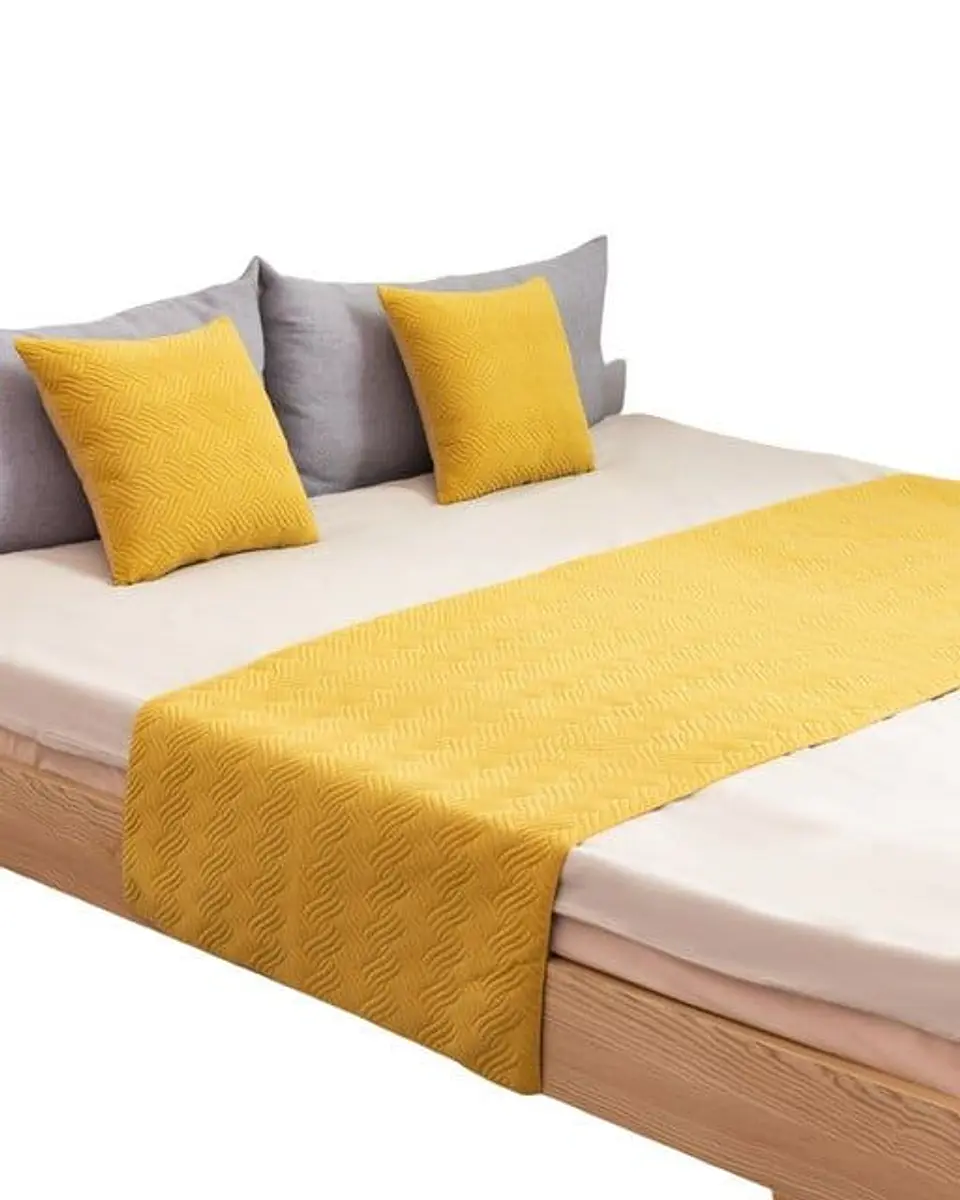 PIECERA DE CAMA DECORATIVA MODELO PLUSH AMARILLO 3