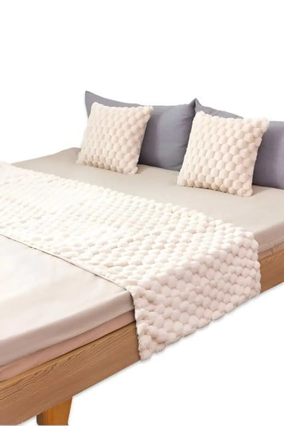JUEGO DE PIECERA DE CAMA CON 2 FUNDAS MODELO PERLA BEIGE 3