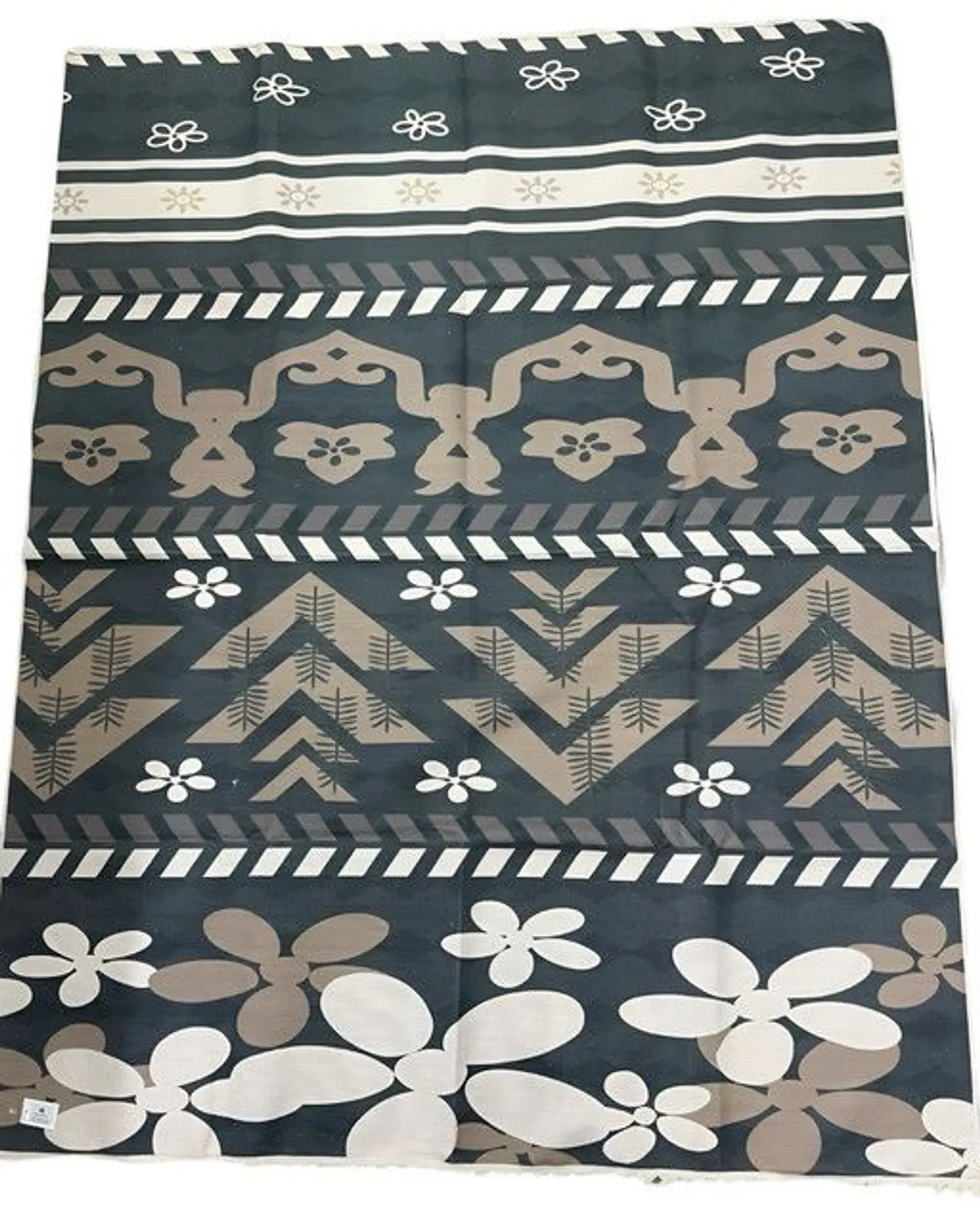 ALFOMBRA DE LINO 160 X 200 ELEGANTES CON FLECOS 3