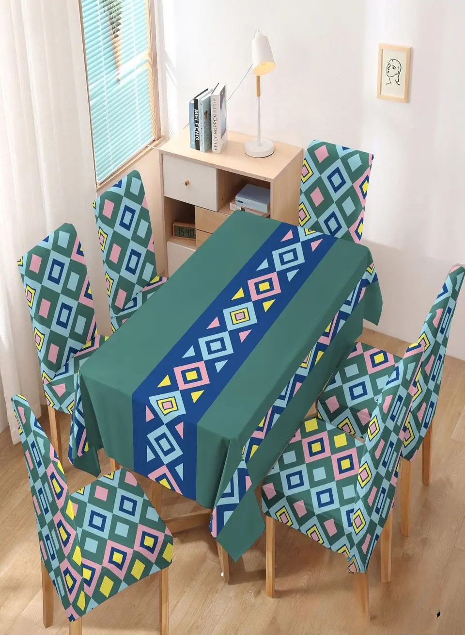 MANTEL MÁS 6 FUNDAS PARA SILLAS 3