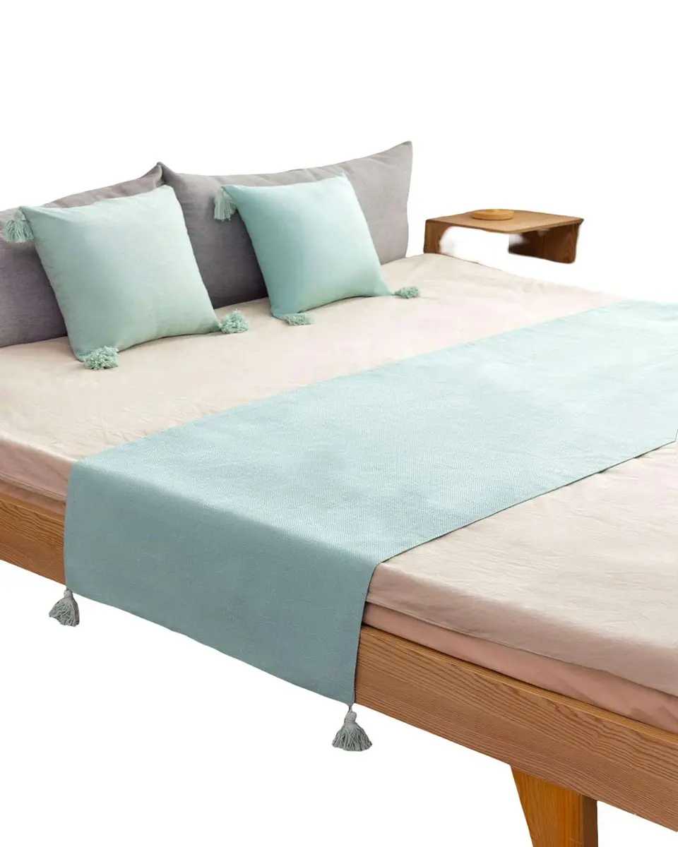PIECERA SIN FUNDAS CON POMPONES VERDE MENTA 1