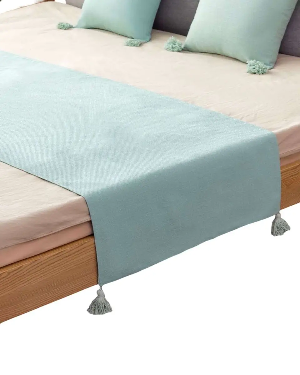 PIECERA SIN FUNDAS CON POMPONES VERDE MENTA 2
