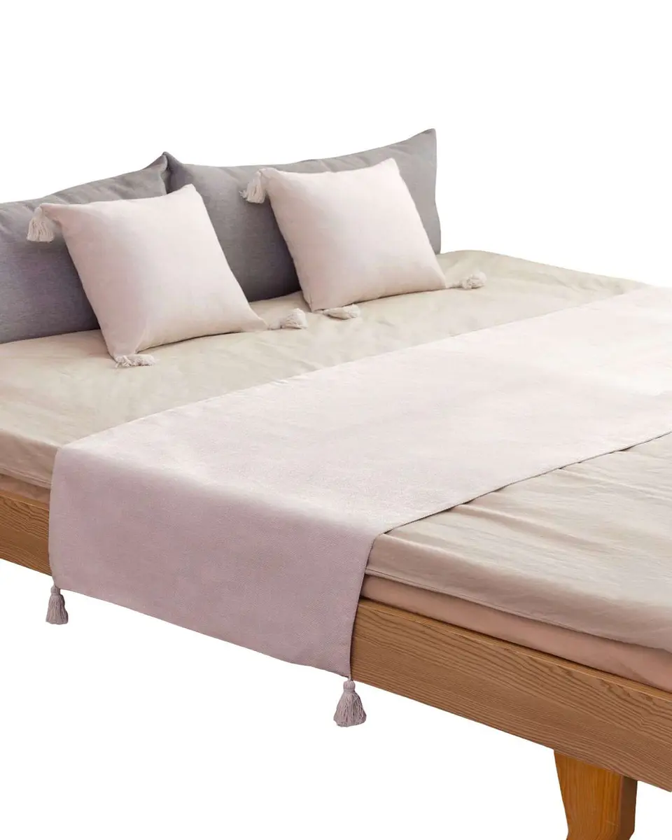 PIECERA SIN FUNDAS CON POMPONES BEIGE 1