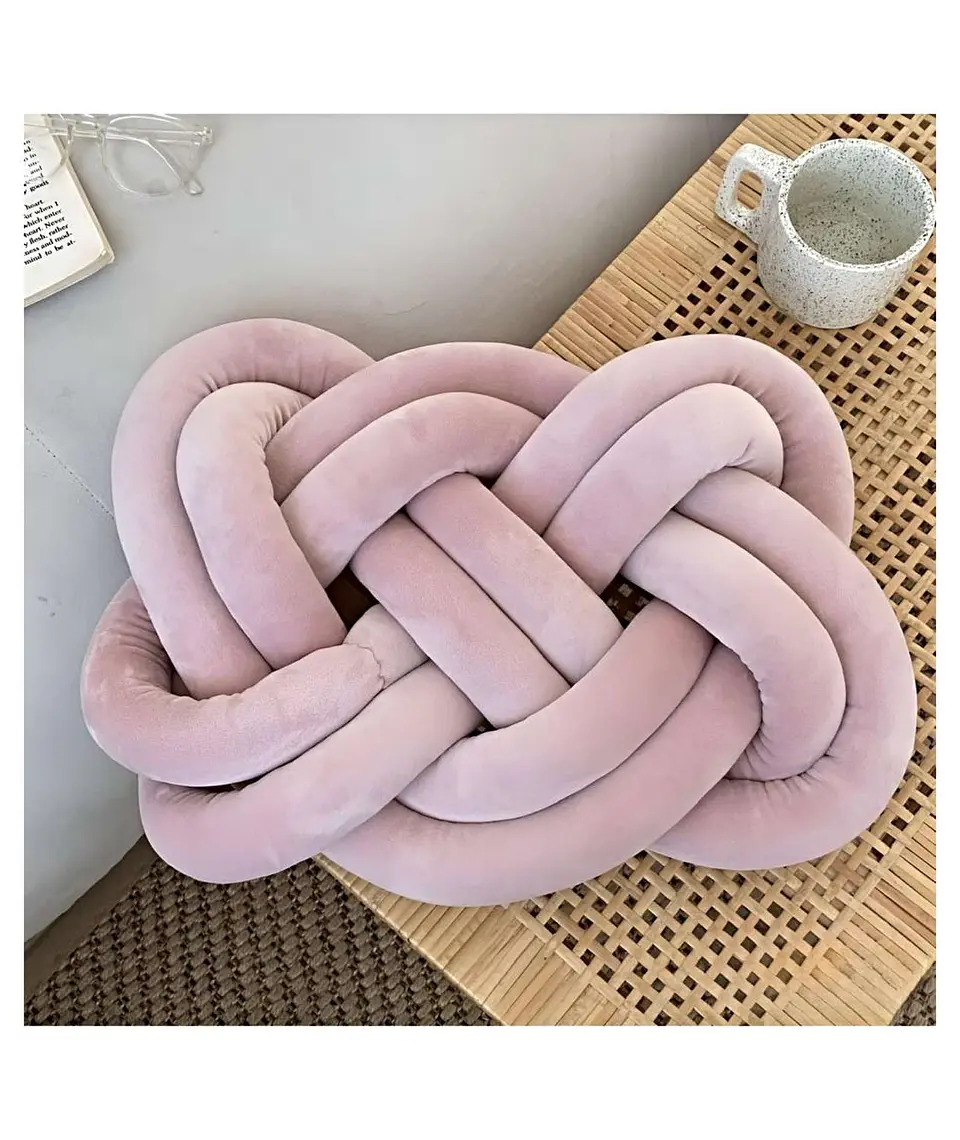 COJIN NUDO GRANDE ROSA 45 CM 3