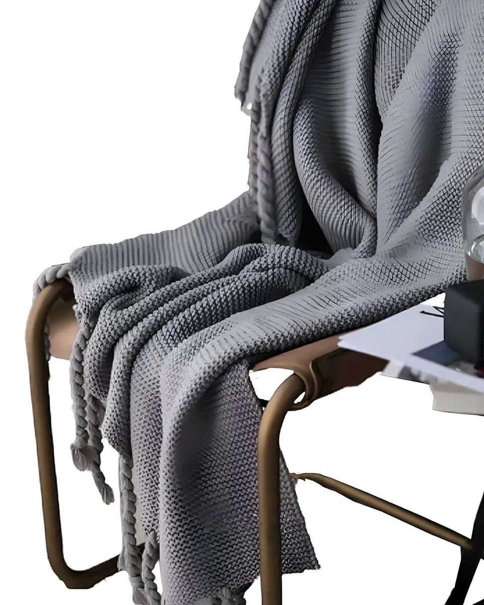 MANTA CHENILLE CON FLECOS DE SOGA DECORATIVA PARA CAMA O SOFA 1