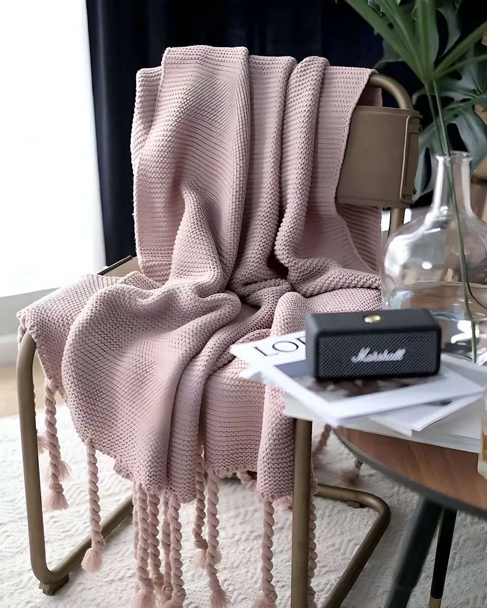 MANTA CHENILLE CON FLECOS DE SOGA DECORATIVA PARA CAMA O SOFA 3
