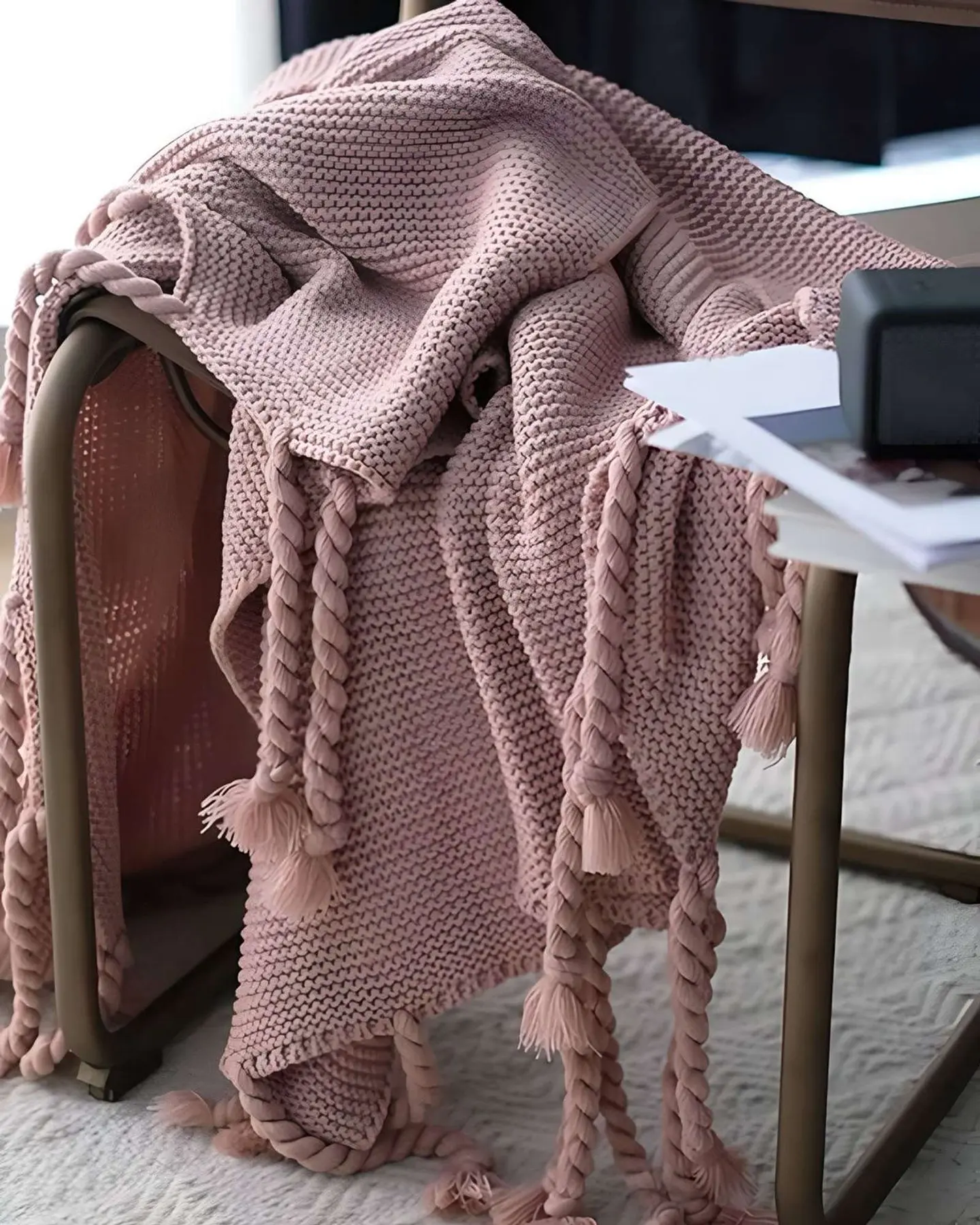 MANTA CHENILLE CON FLECOS DE SOGA DECORATIVA PARA CAMA O SOFA 4
