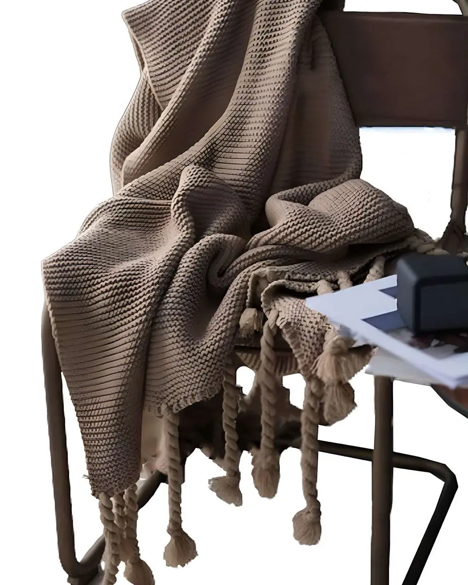 MANTA CHENILLE CON FLECOS DE SOGA DECORATIVA PARA CAMA O SOFA 1