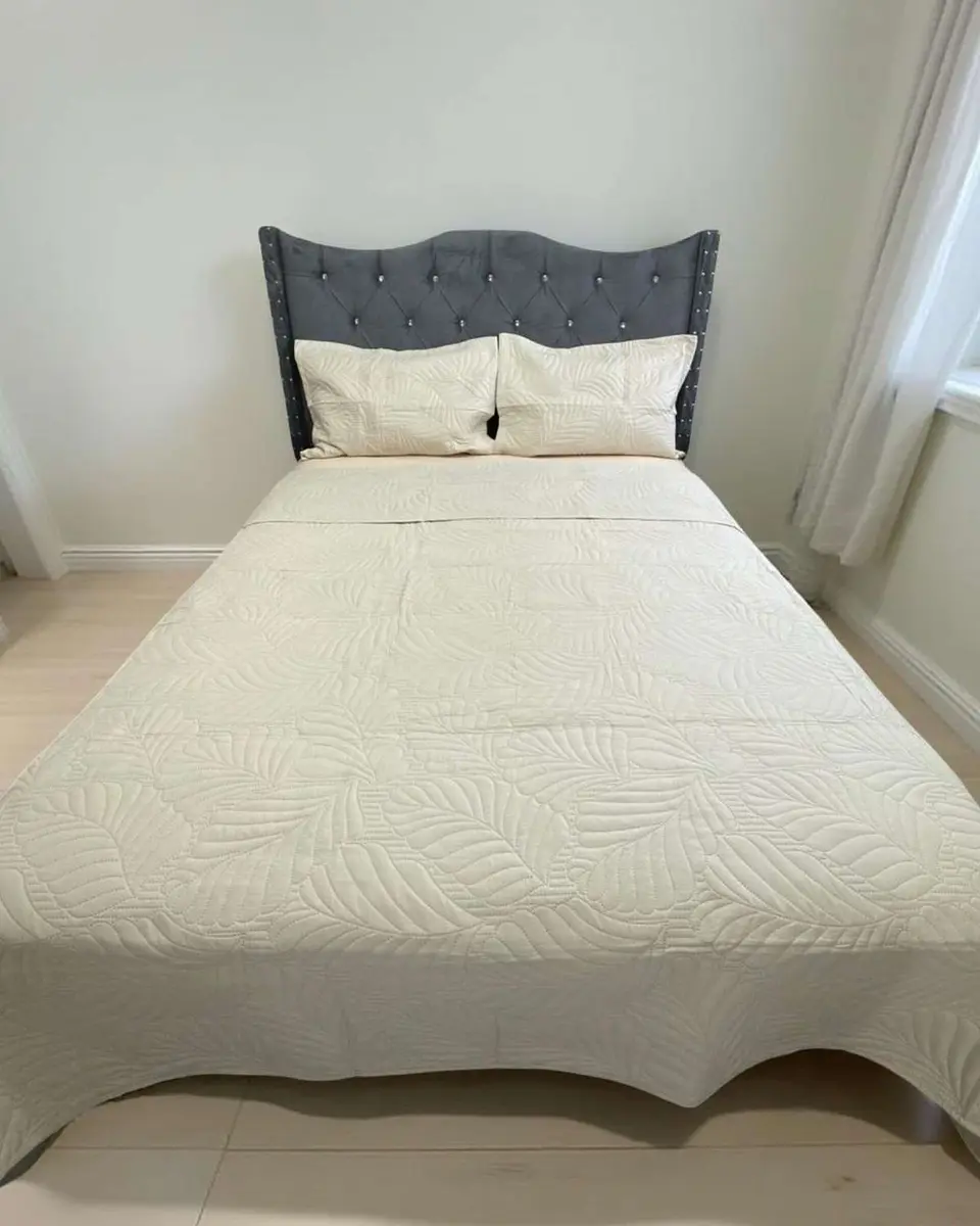 CUBRECAMA QUILT DE LUJO VERANO PLAZA Y MEDIA BEIGE 4