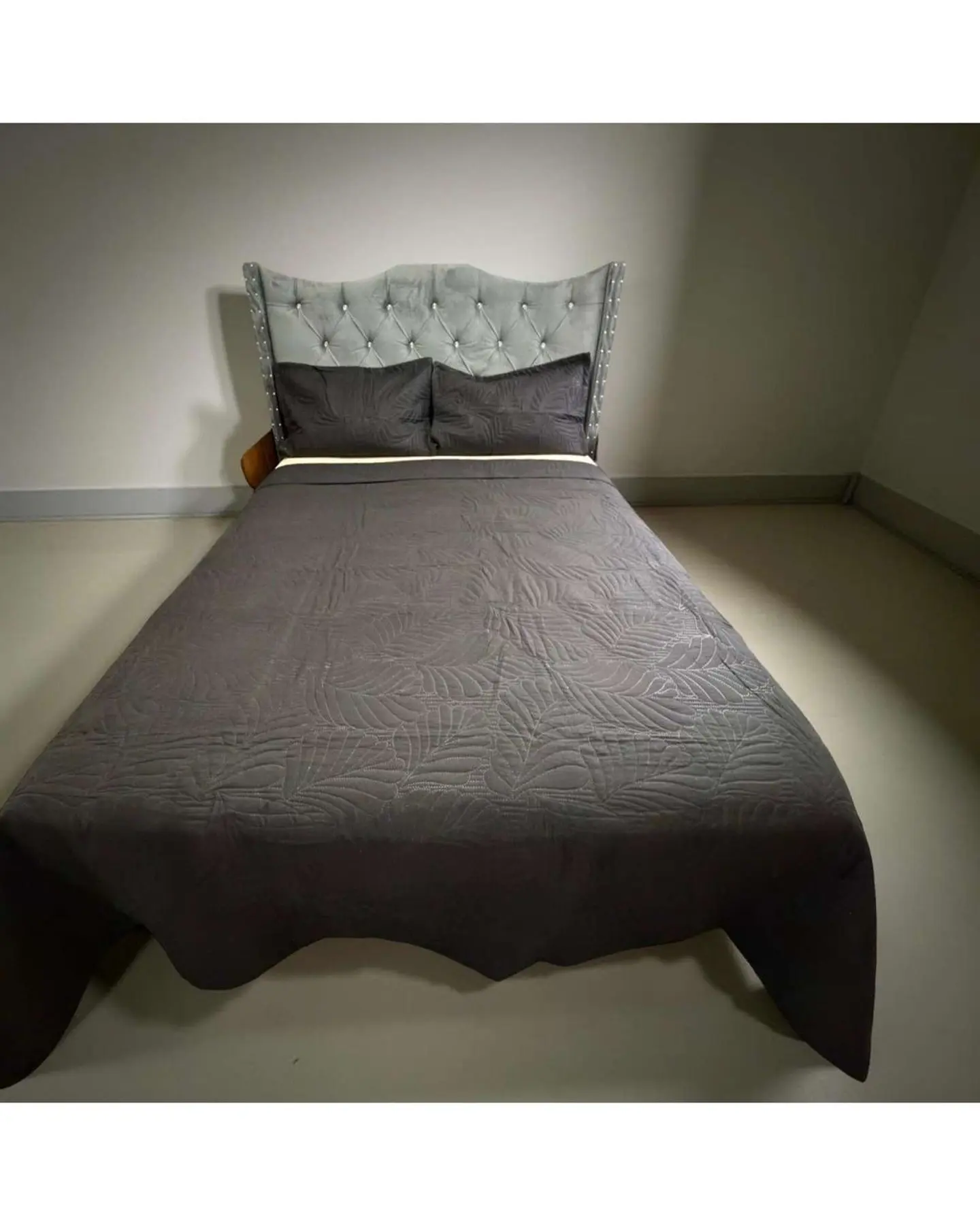 CUBRECAMA QUILT DE LUJO VERANO 2 PLAZA NEGRO 4