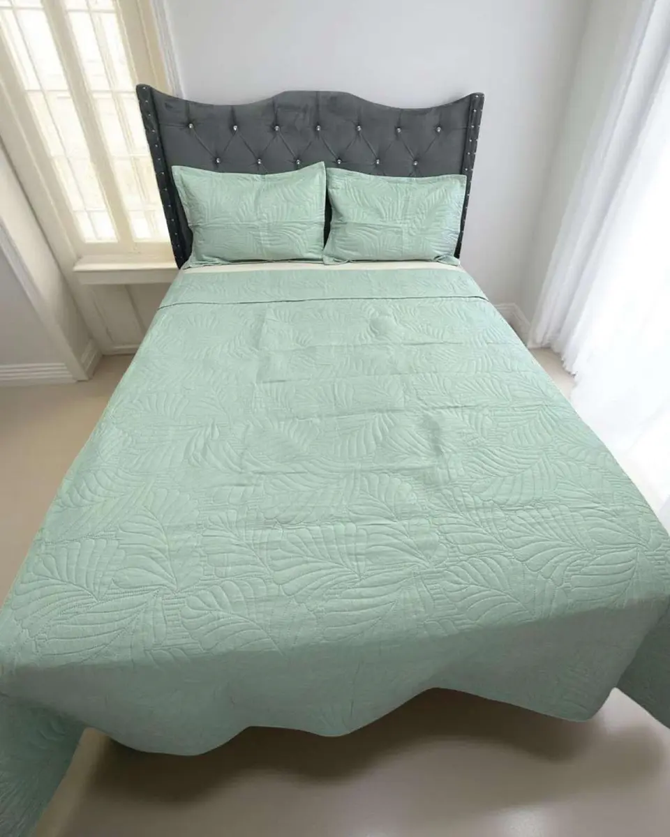 CUBRECAMA QUILT DE LUJO VERANO KING VERDE MENTA 4