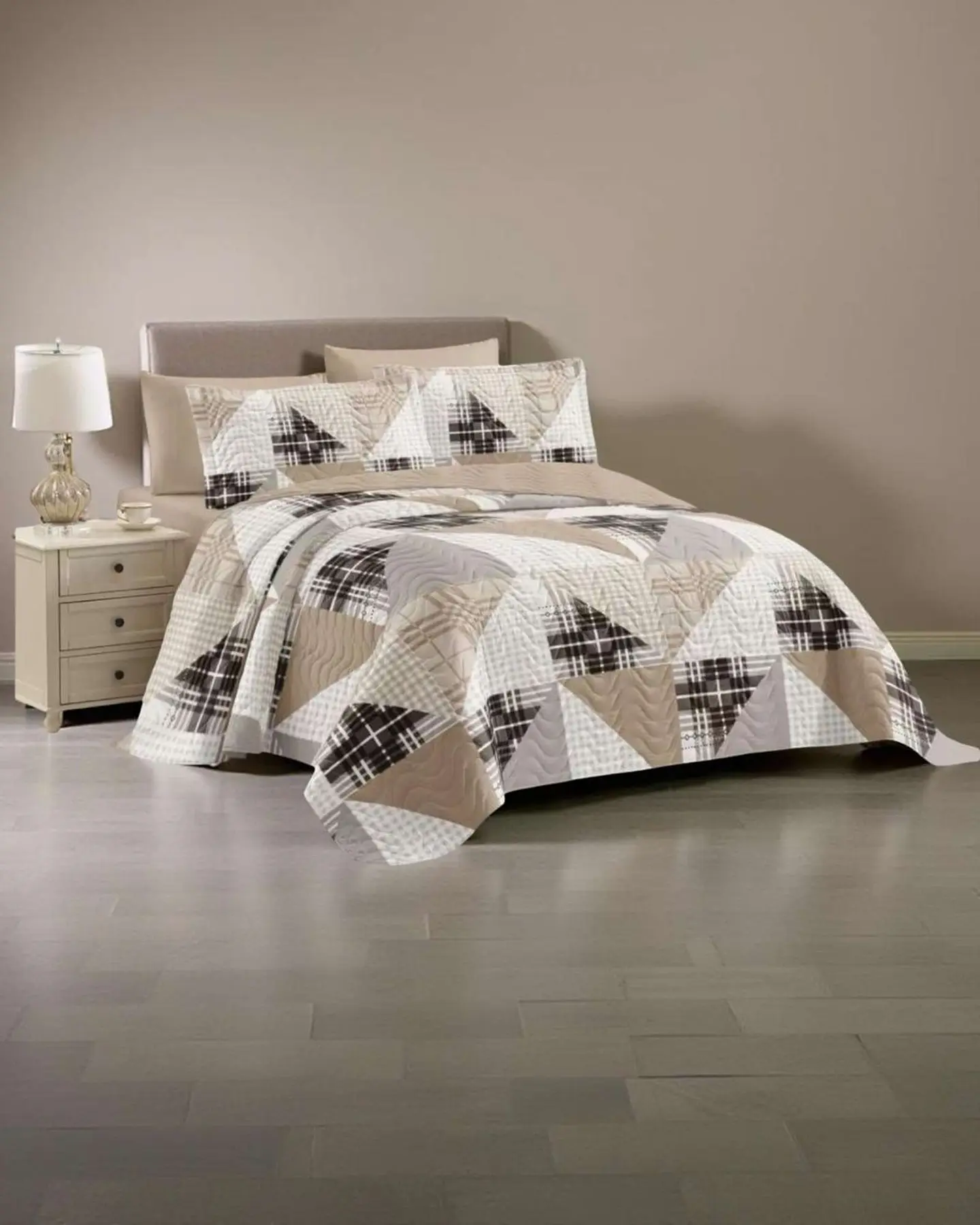 Cubrecama Quilt reversible Elegante y liviano 2 plazas y media 4