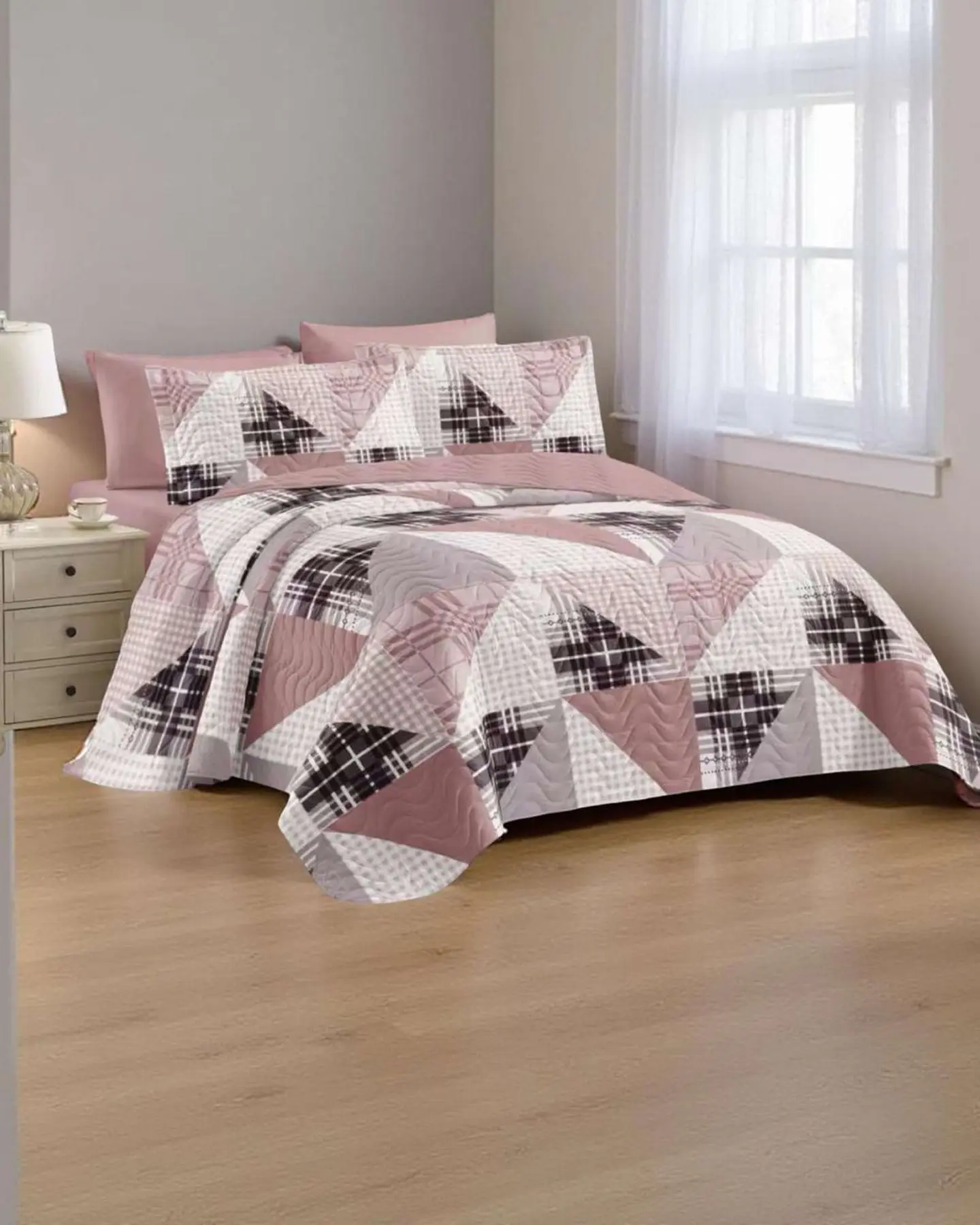 Cubrecama Quilt reversible Elegante y liviano 2 plazas y media 4
