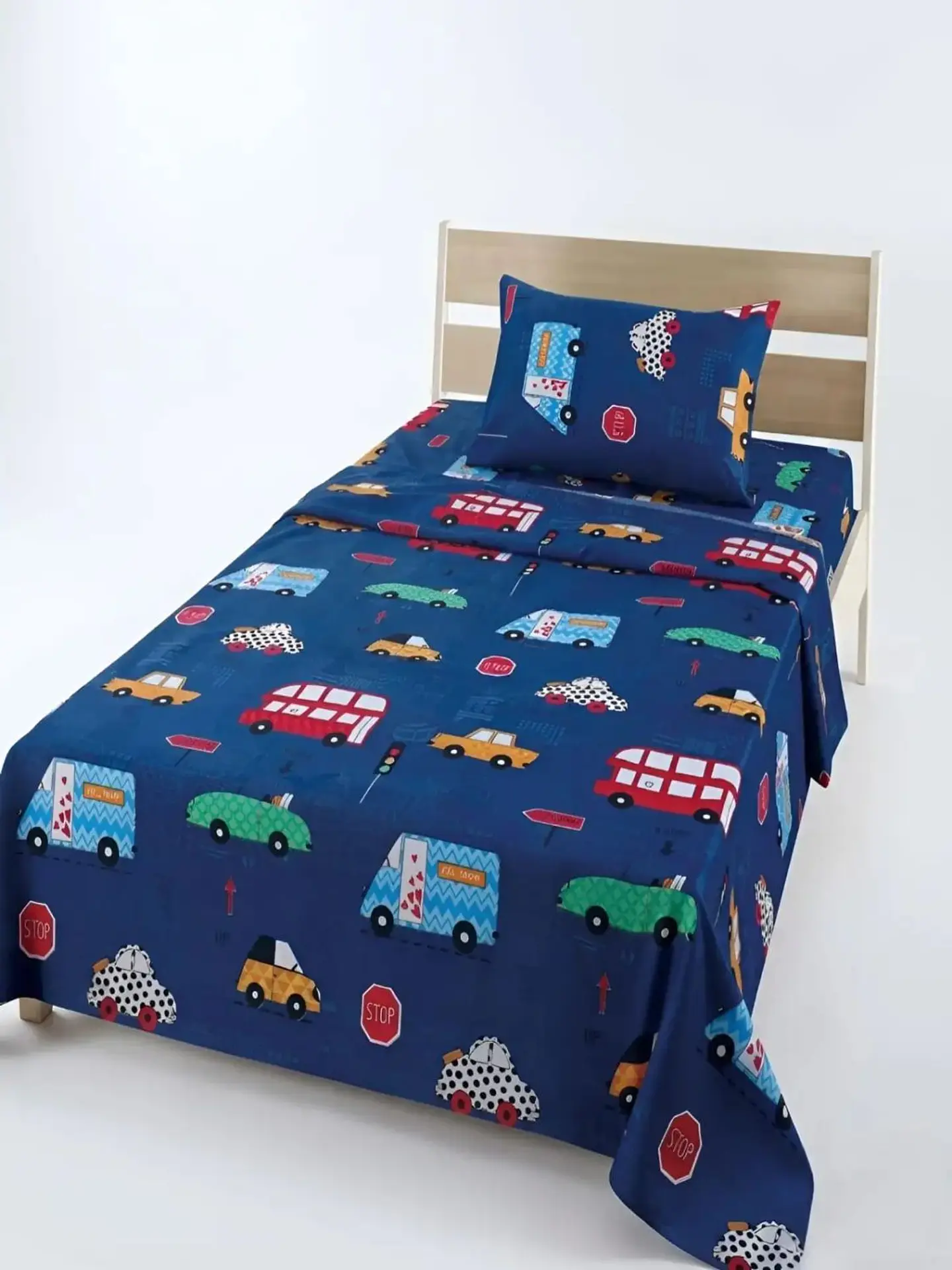 Juego De Sábanas Microfibra 1,5 Plazas Diseño Carros 3