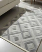 ALFOMBRA CON RELIEVE DISEÑO JACQUARD ANTIDESLIZANTE 200X240 CM - Miniatura 3