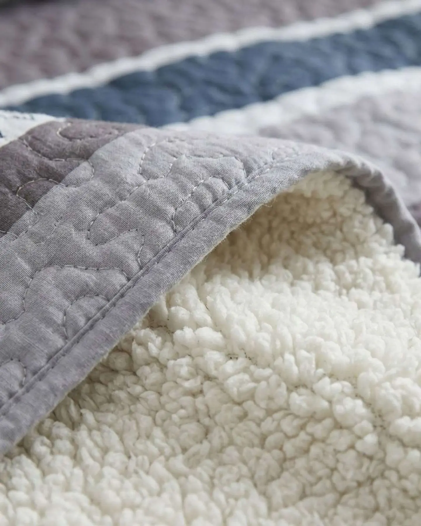 Cubrecama Quilt King Con Chiporro Diseño Elegante 250x270cm 6